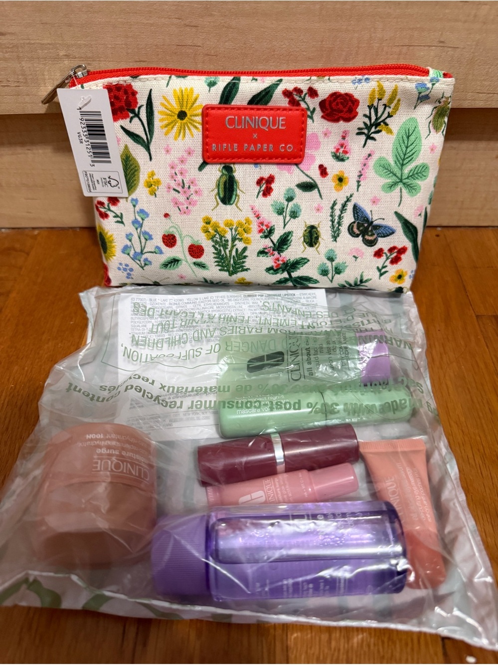 Clinique x Rifle Paper Co Glow to Go 8 piece Kit -Sealed $115 Value